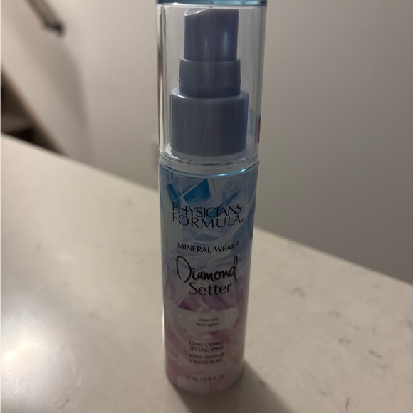 Physicians Formula Blue and Pink Setting Powder and Spray - Picture 4 of 9